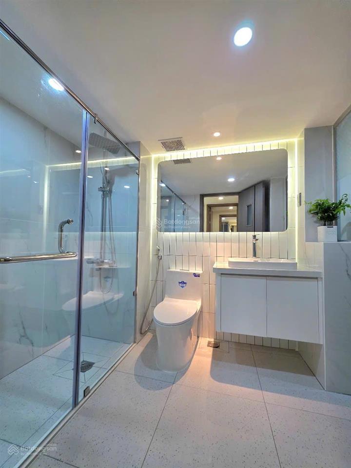 Cho thuê duplex sky garden 1 . 160m 4pn 4wc nội thất mới cao cấp