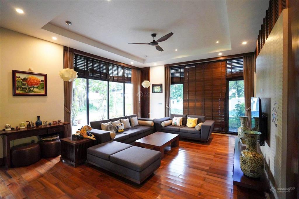 Bán biệt thự euro village đà nẵng, view trực diện sông hàn, cầu rồng, 900m2, full nội thất cao cấp.