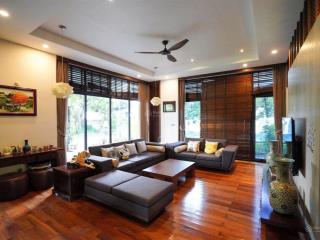 Bán biệt thự euro village đà nẵng, view trực diện sông hàn, cầu rồng, 900m2, full nội thất cao cấp.