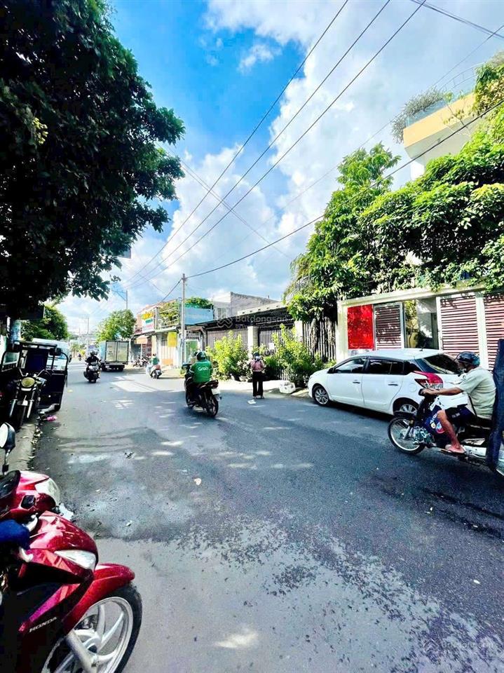Hiếm  đất đẹp ngay phạm văn đồng gần đh cảnh sát dtsd 160m2 (6x26m), shr dân cư hiện hữu