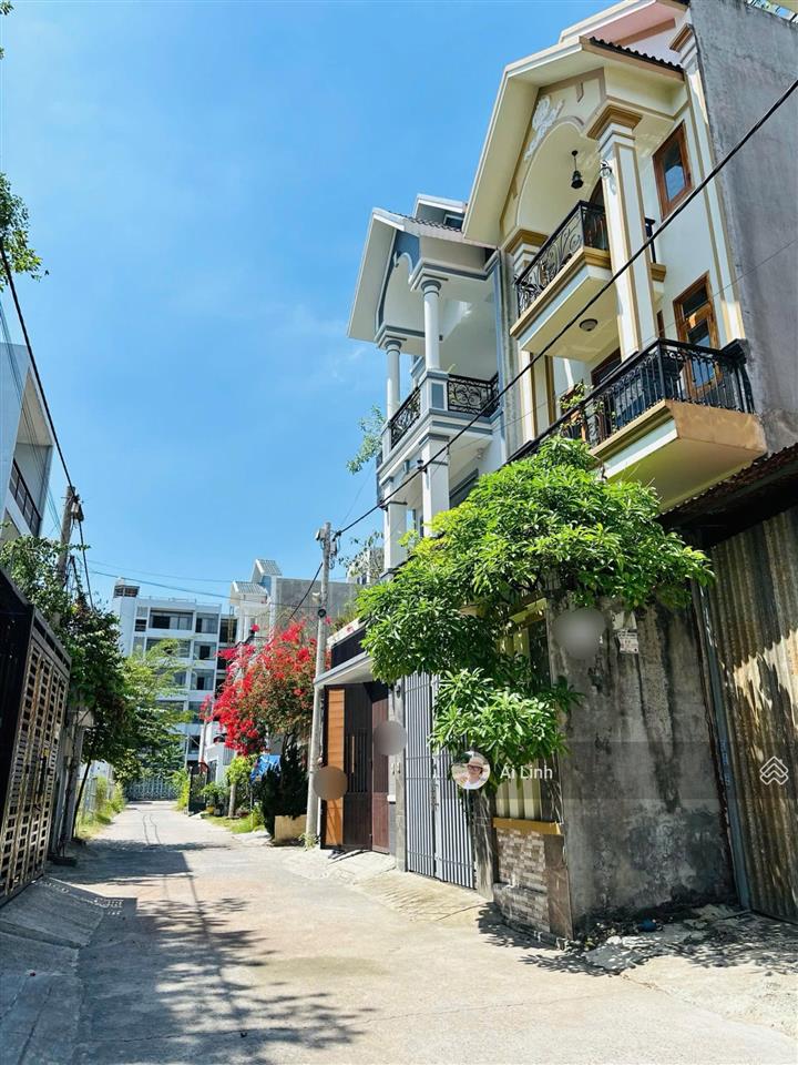 Bán đất thổ cư (5x20m) 2 mặt tiền hxh khu dân trí gần vành đai 2  phạm văn đồng view sông mát mẻ