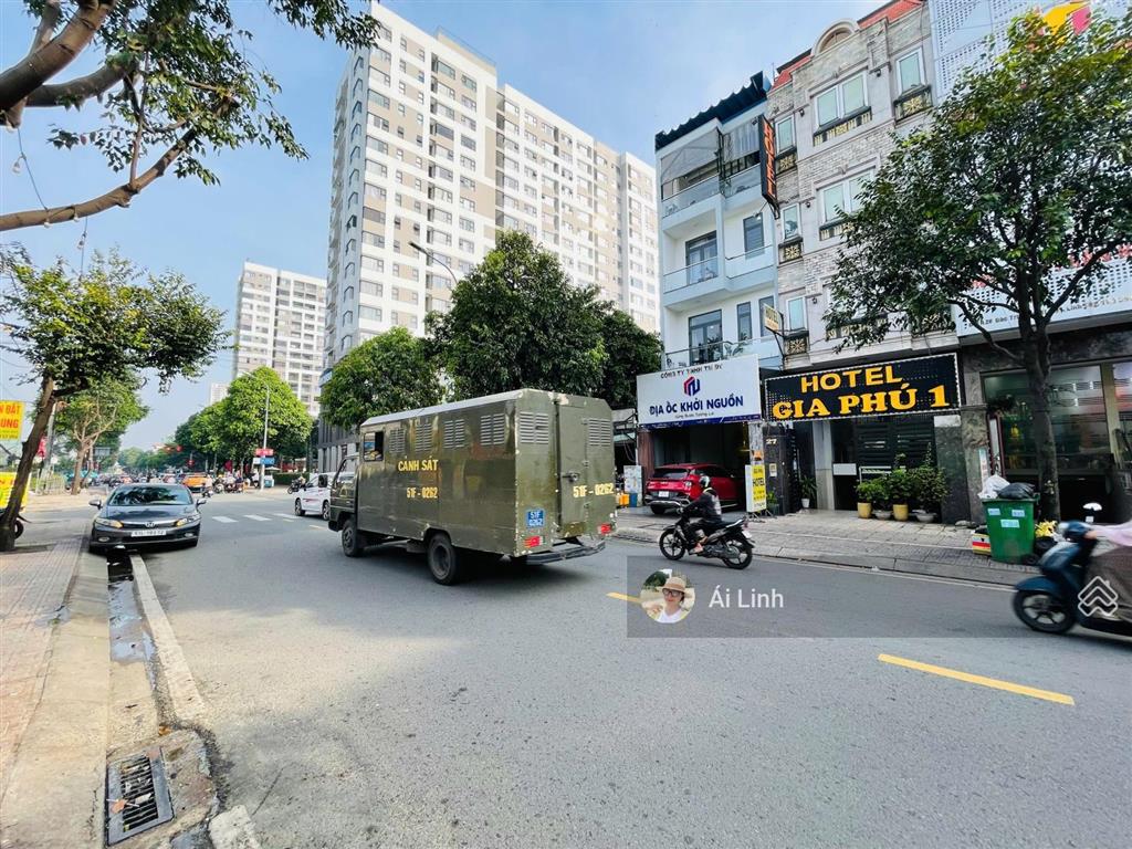 Duy nhất 1 lô mặt tiền đào trinh nhất 120m2 (5*24) ngay ngã tư phạm văn đồng xpxd hầm + 4tgiá 15tỷ