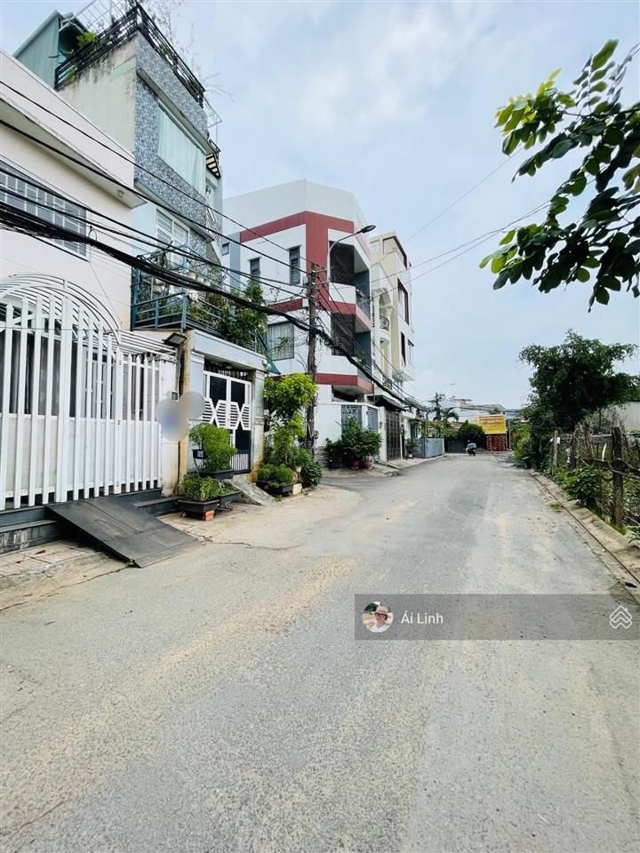 Bán đất linh đông ngay chợ bến đò  phạm văn đồng hẻm 2 ô tô dt 121m2 (5x24m)  shr giá 9.2 tỷ