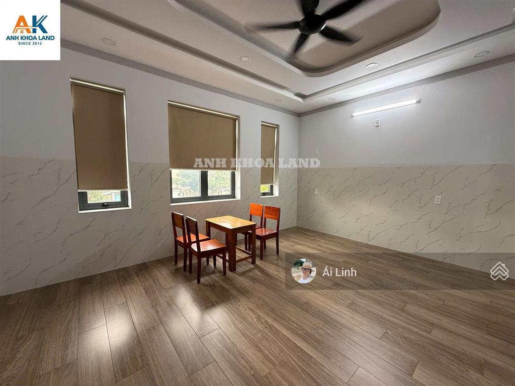 Giảm 1 tỷ bán gấp tòa nhà 4 tầng dt 103m2 (5.5x19) 7pn thang máy ngay đh cảnh sát phạm văn đồng