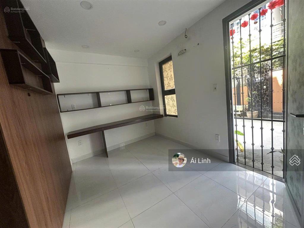 Ngộp chdv 3 tầng 203m2 (14x17m) đường 6m thông ngay phạm văn đồng  vành đai 2 sẵn thu nhập 70tr/th