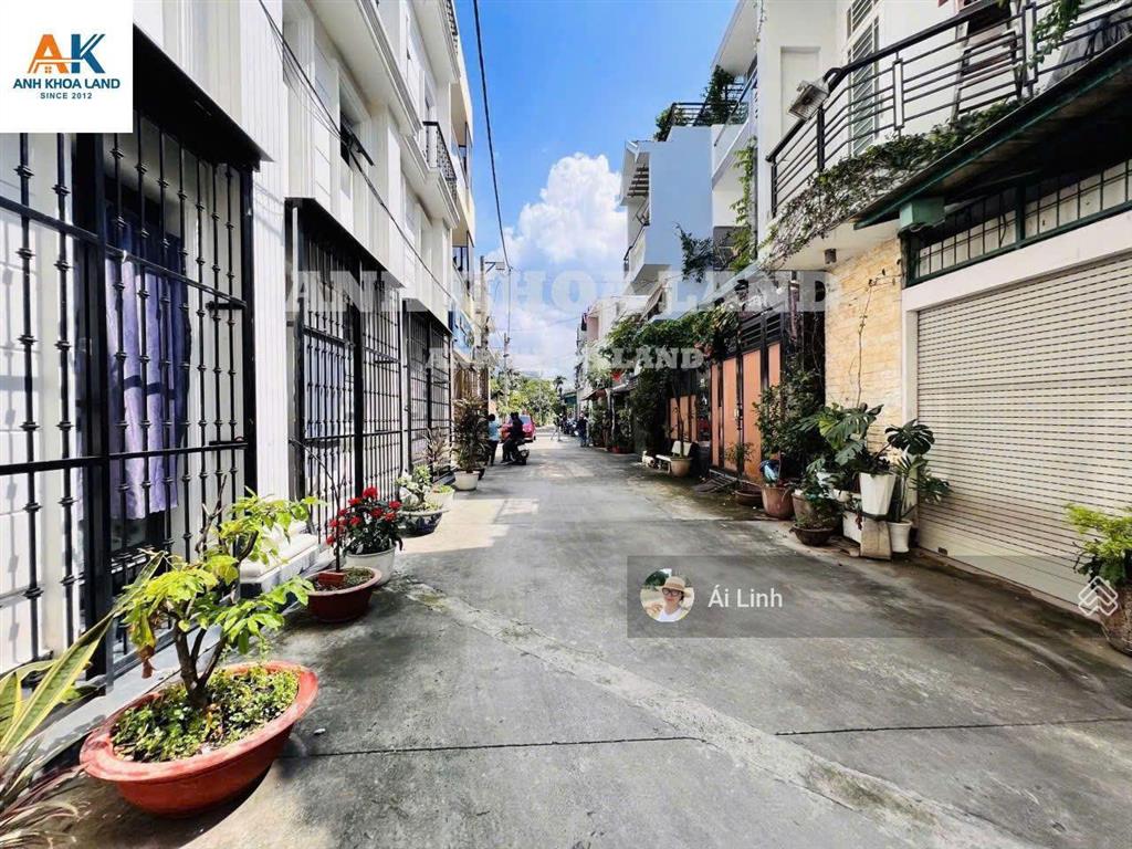 Ngộp chdv 3 tầng 203m2 (14x17m) đường 6m thông ngay phạm văn đồng  vành đai 2 sẵn thu nhập 70tr/th