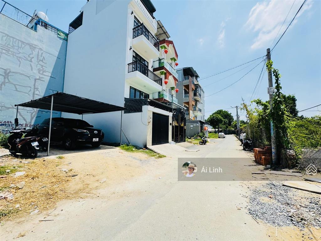 Hàng f0  bán đất linh đông 100m2 (5x20) thổ góc 2 mặt hẻm xe hơi sát vành đai 2  khu dân trí