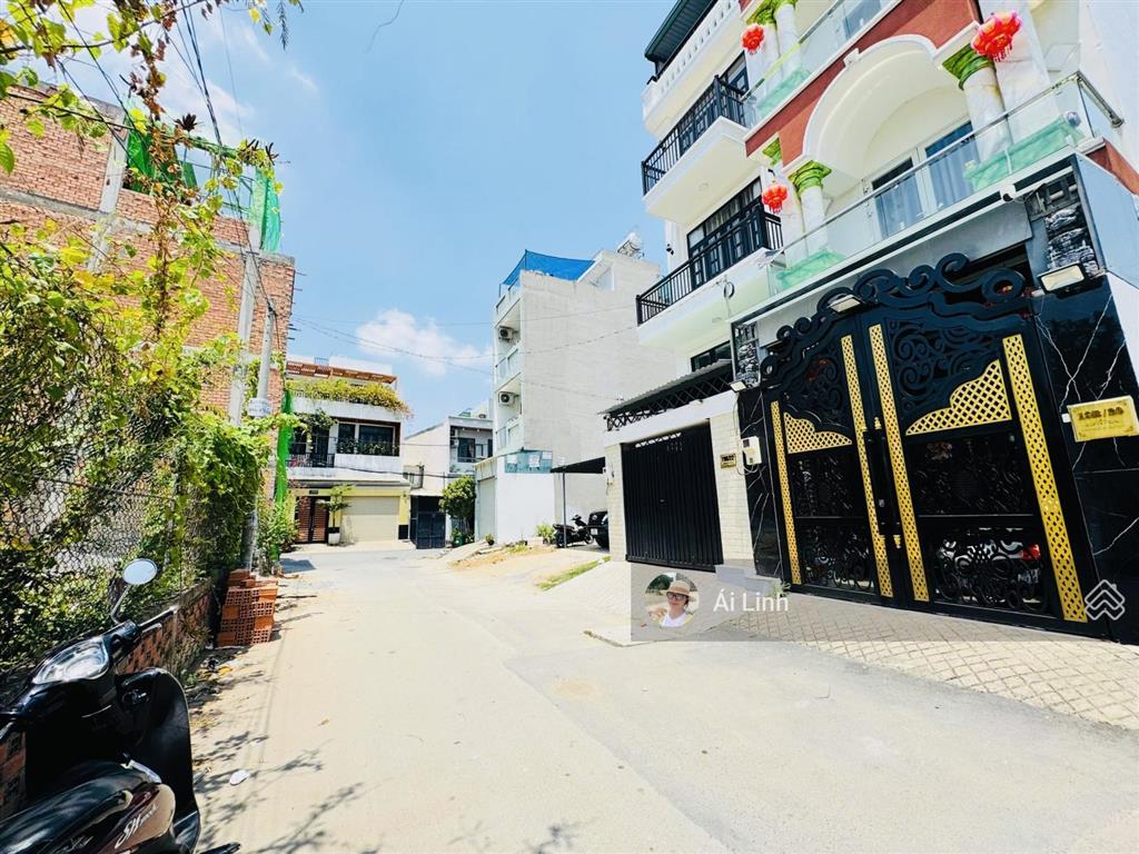 Hàng f0  bán đất linh đông 100m2 (5x20) thổ góc 2 mặt hẻm xe hơi sát vành đai 2  khu dân trí