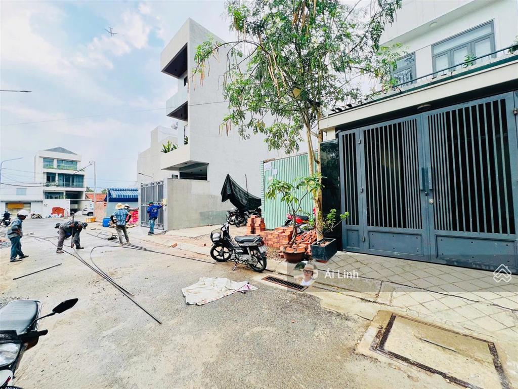 Sót ô đất đẹp đường 7m phạm văn đồng gần đh cảnh sát 75m2 ngang 4 full thổ shr khu dân trí 6.8 tỷ