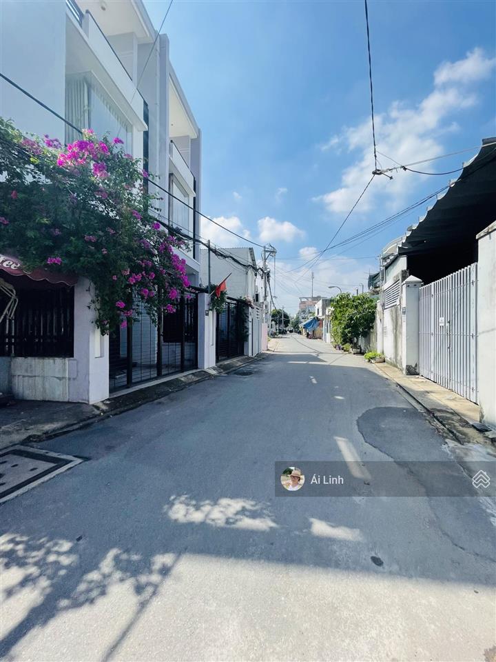 Sót ô đất đẹp đường 7m phạm văn đồng gần đh cảnh sát 75m2 ngang 4 full thổ shr khu dân trí 6.8 tỷ