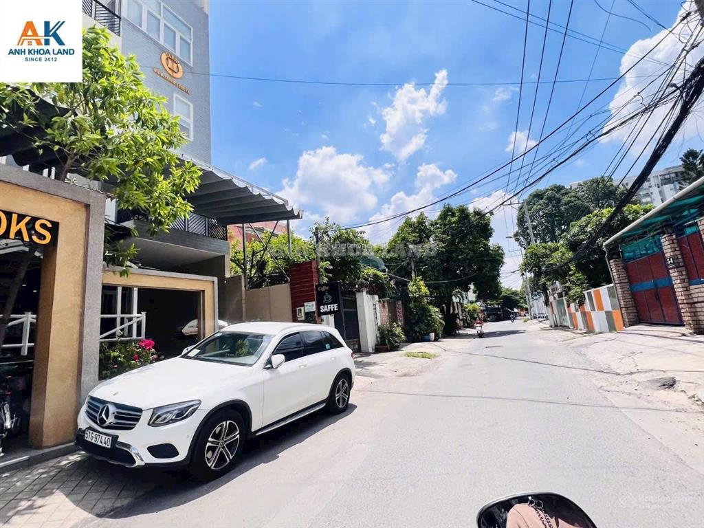 Bán đất linh trung có nhà c4 dt đẹp 128.2m2 (6x21m) thổ cư hxh ngay hoàng diệu 2 gần ngã tư thủ đức