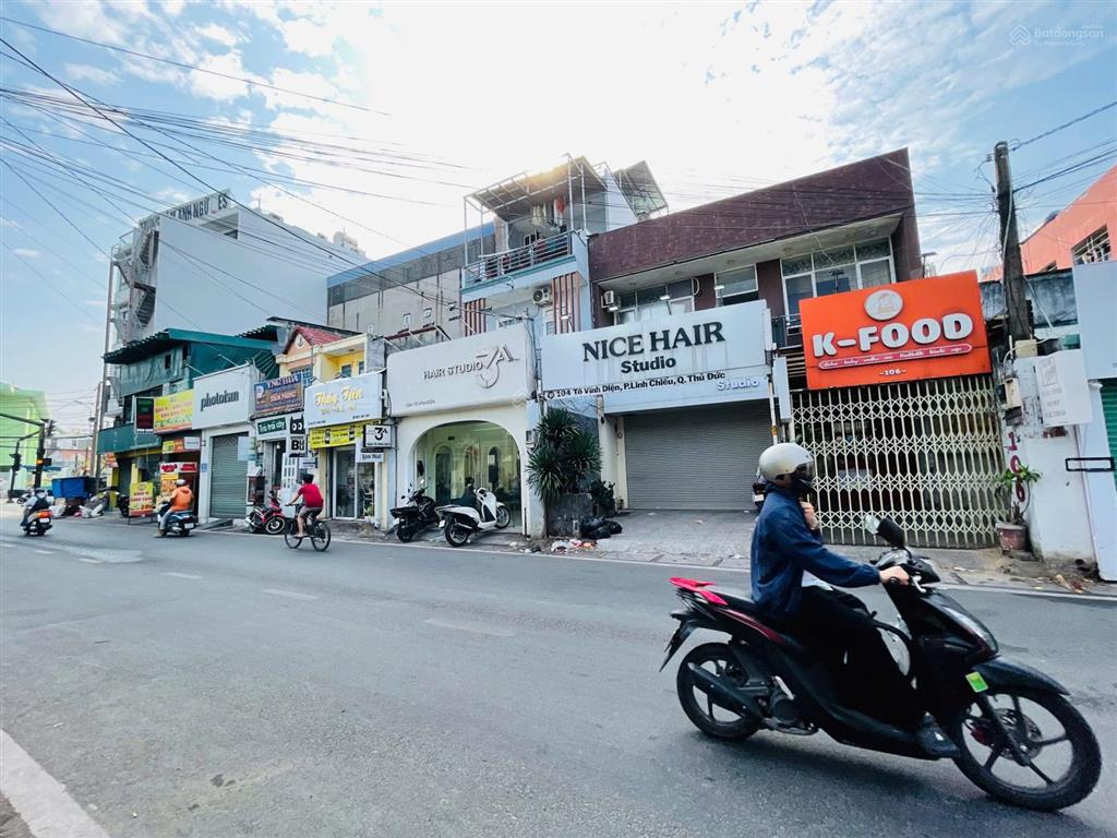 Ngộp giá tl mạnh mt tô vĩnh diện 137m2 thổ cư góc hoàng diệu 2vincom thủ đứcdòng tiền 30tr/th