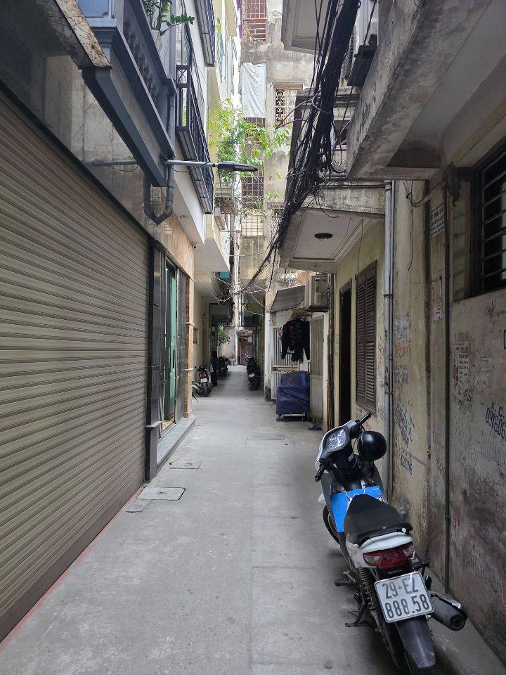 Bán nhà mặt phố Nhân Hòa gần trường THCS Phan Đình Giót