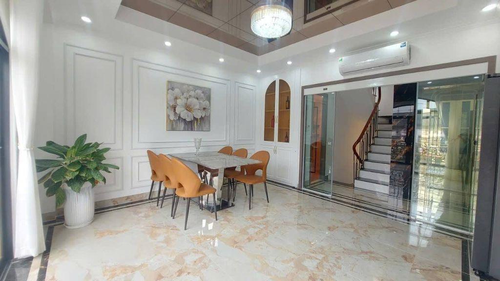 Bán nhà mặt phố Đại La-Hà Nội