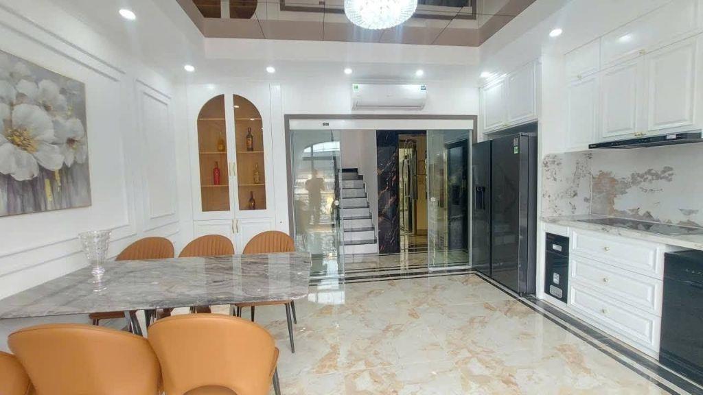 Bán nhà mặt phố Đại La-Hà Nội