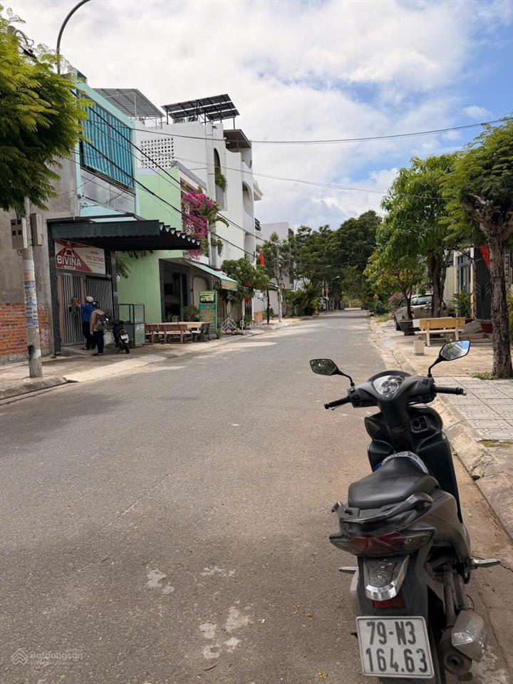 Bán lô đất đẹp liền kề, giá chỉ 3,4 tỷ/lô