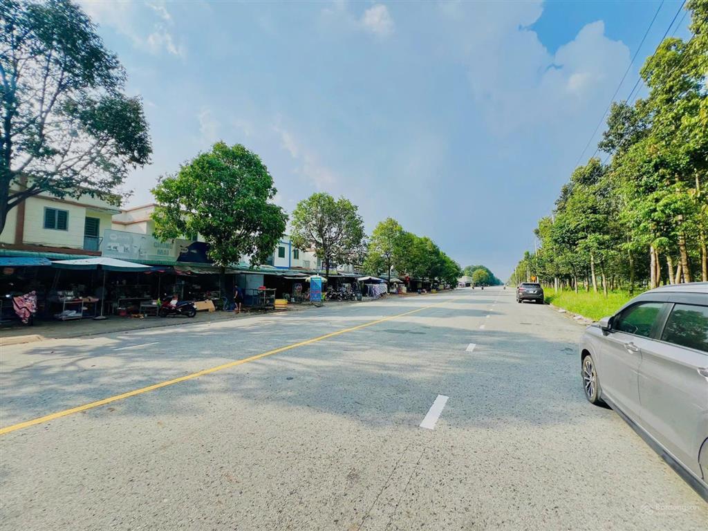 Cắt lỗ mạnh dãy trọ mặt tiền d11 bàu bàng  có sẵn dòng tiền ổn định