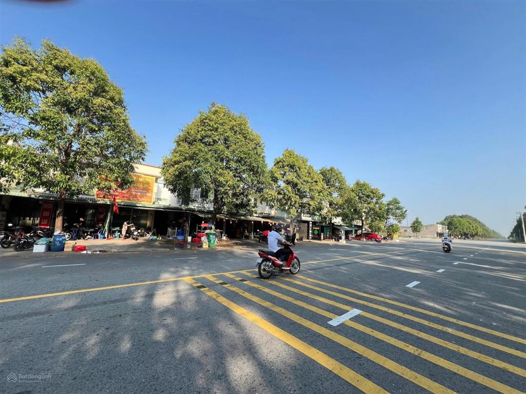 Cắt lỗ mạnh dãy trọ mặt tiền d11 bàu bàng  có sẵn dòng tiền ổn định