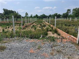 Chính chủ kẹt tiền cần bán gấp lô đất 235m2 giá 1tỷ150 gần kdc ecity tân đức, sổ hồng riêng