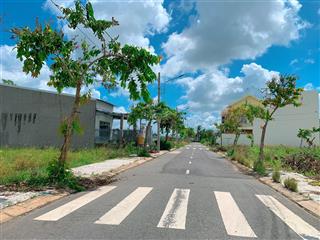 Kẹt tiền cần bán gấp lô đất 80m2 ở kdc an nhiên graden mặt tiền đường huỳnh châu sổ giá 900tr, shr