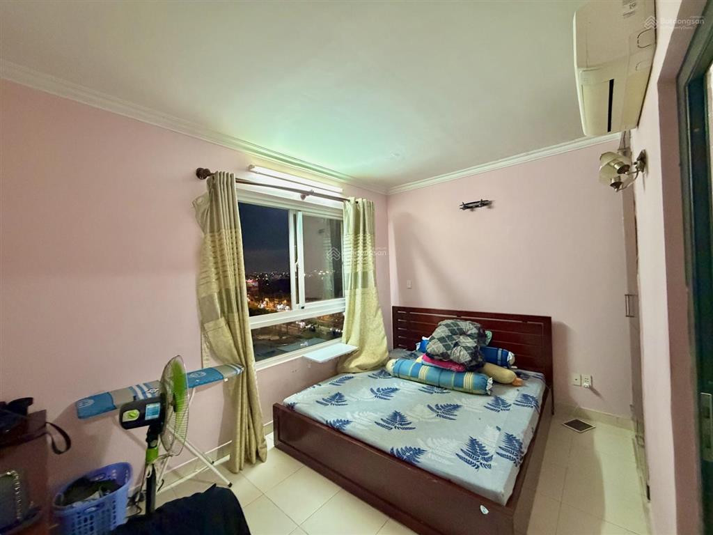 Bán căn hộ thái an ngay công viên phần mềm quang trung giá 2tỷ550,diện tích 75m2,căn góc,sổ hồng .