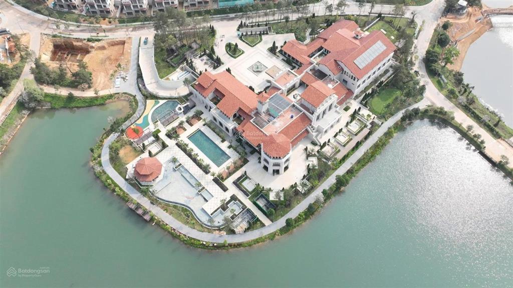 Chính chủ bán nhanh căn bt đơn lập ven hồ cuối cùng tại thanh xuân valley, dt 350m2, giá 25tỷ.