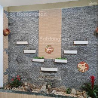 Chính chủ bán nhà riêng tại phố dương khuê, cầu giấy, dt 45m, mt 5m, đường oto tránh. giá 15tỷ