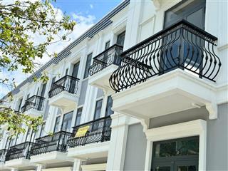 Hud chánh mỹ mở bán căn cuối giá full 4,2tỷ trả trước 420 triệu ký hđmb cđt.  0903 270 *** zalo