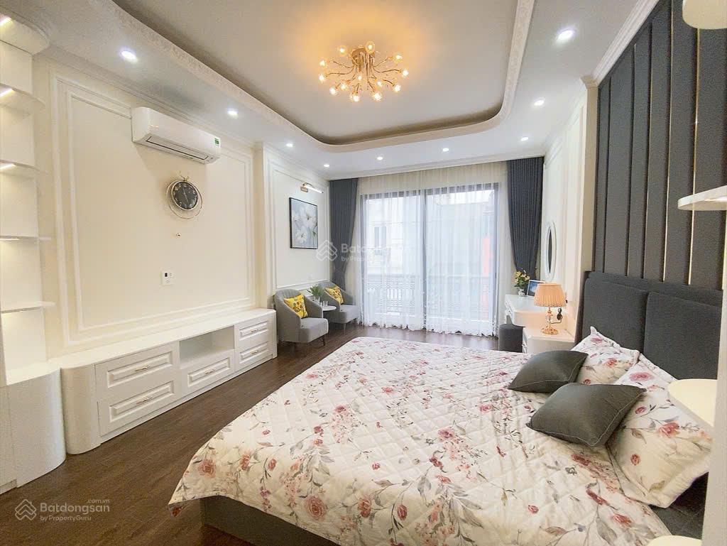 Bán nhà tây mỗ, 42m2, 6 tầng, thang máy, giá 8.2 tỷ, nhà mới ở ngay, ô tô 7 chổ đỗ cửa, vào nhà