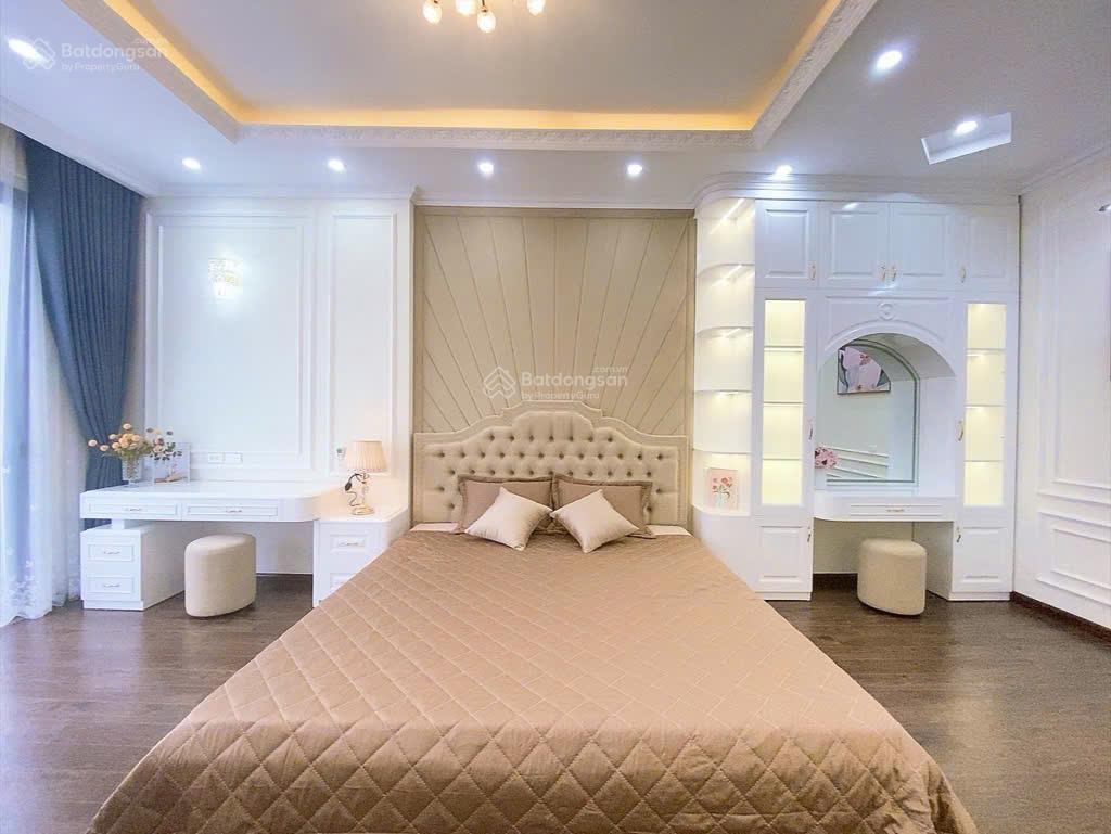Bán nhà tây mỗ, 42m2, 6 tầng, thang máy, giá 8.2 tỷ, nhà mới ở ngay, ô tô 7 chổ đỗ cửa, vào nhà