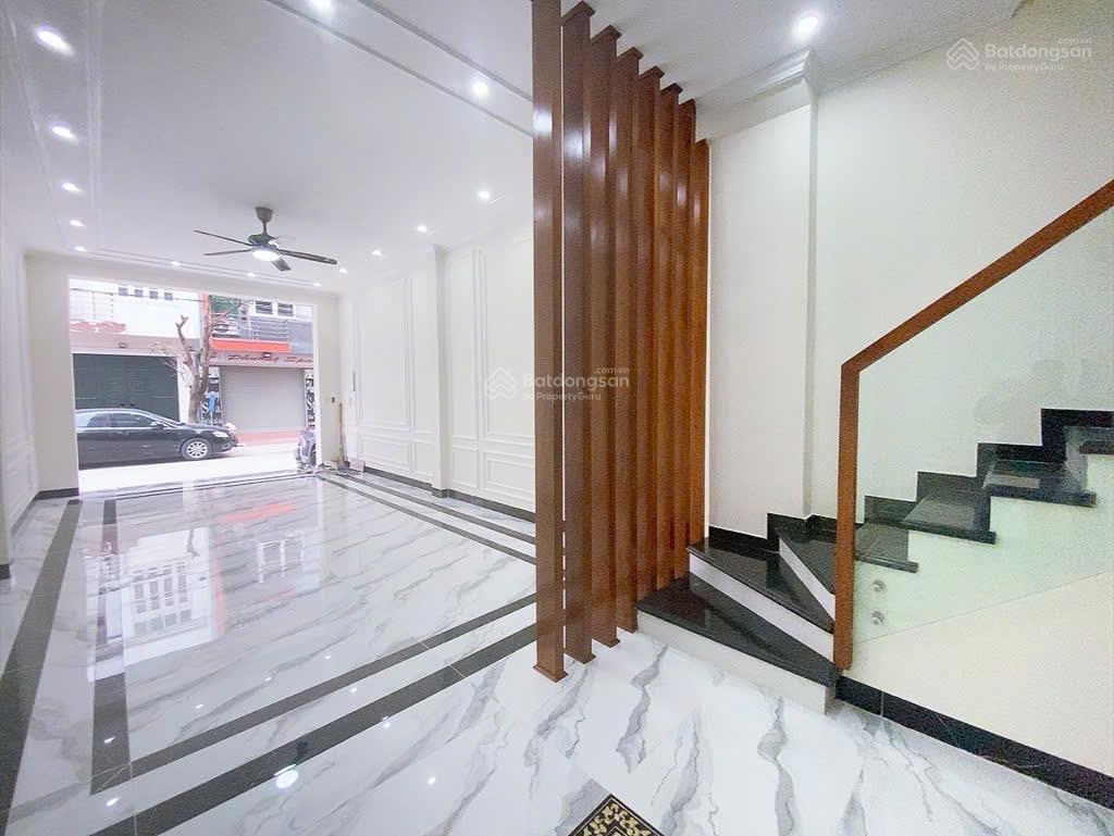 Bán nhà tây mỗ, 42m2, 6 tầng, thang máy, giá 8.2 tỷ, nhà mới ở ngay, ô tô 7 chổ đỗ cửa, vào nhà