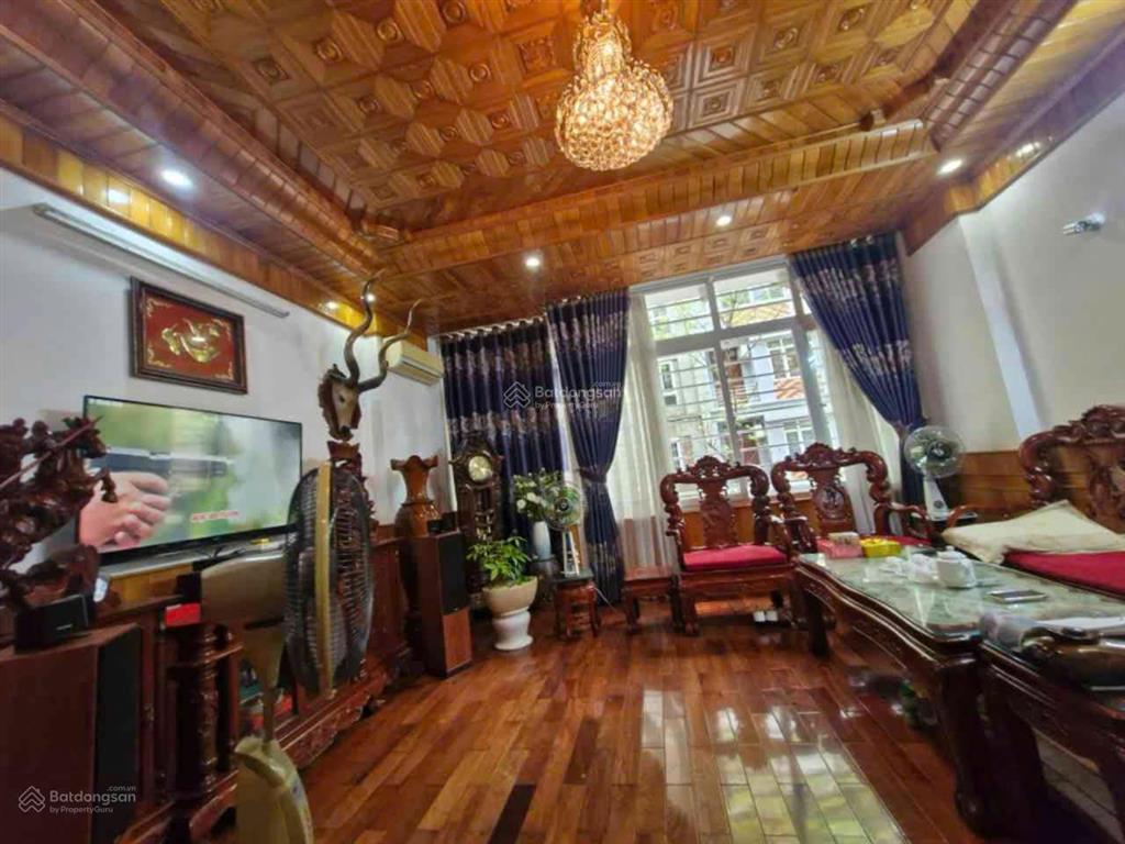 Bán nhà quang tiến, 65m2, 5 tầng, giá 12 tỷ, nhà dân xây, ngõ thông, ô tô vào nhà, gần tttm vincom