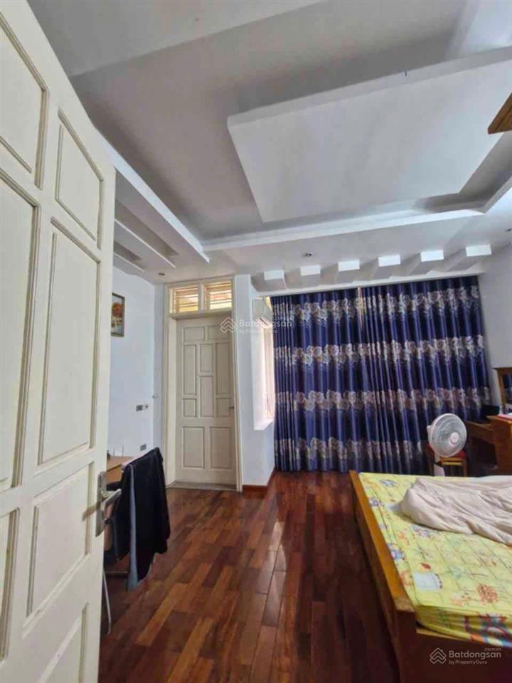 Bán nhà quang tiến, 65m2, 5 tầng, giá 12 tỷ, nhà dân xây, ngõ thông, ô tô vào nhà, gần tttm vincom