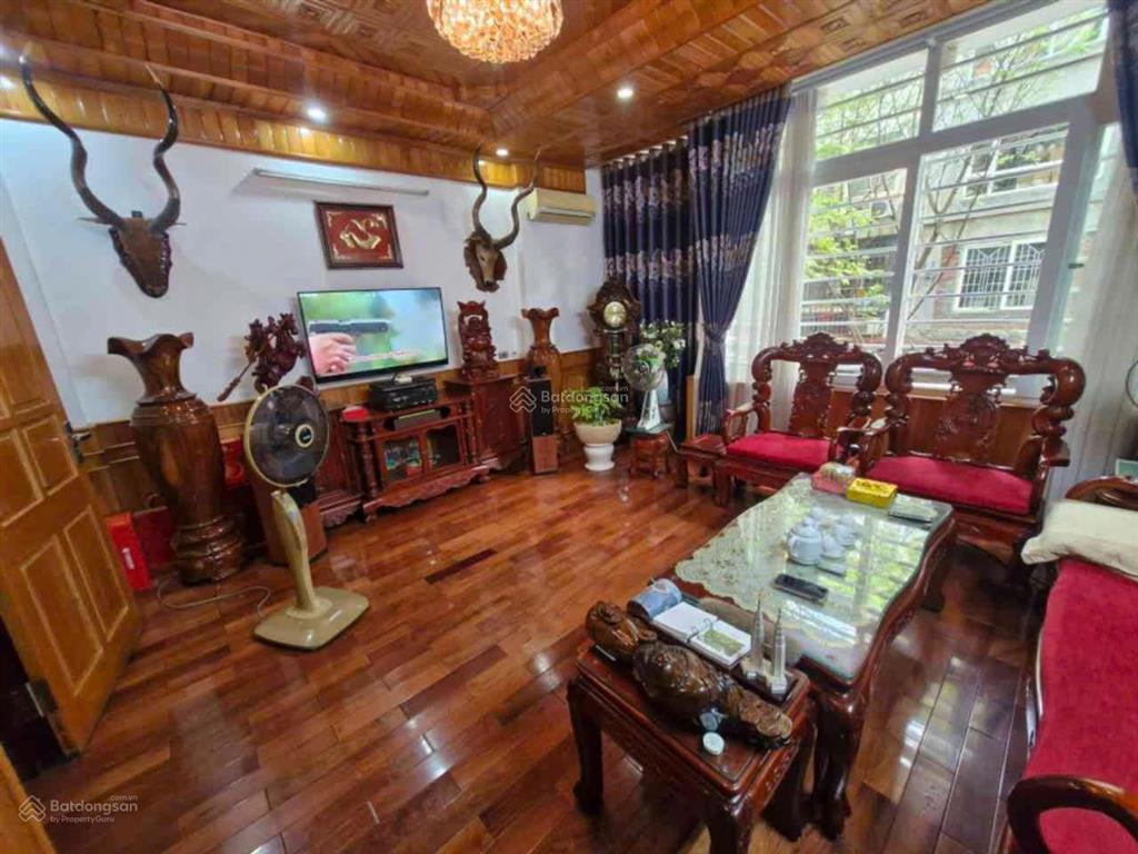 Bán nhà quang tiến, 65m2, 5 tầng, giá 12 tỷ, nhà dân xây, ngõ thông, ô tô vào nhà, gần tttm vincom