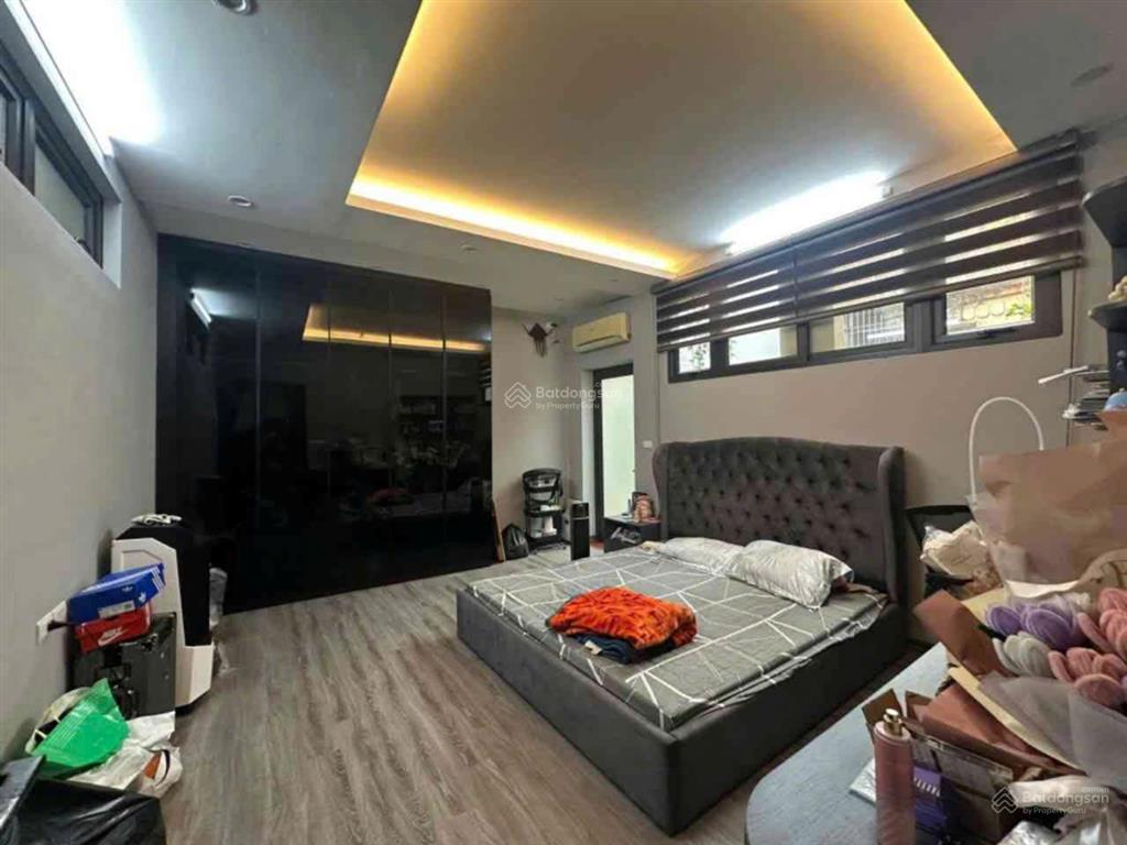 Bán nhà đại linh  trung văn, 43m2, 5t, giá 7.65 tỷ, nhà dân xây, ngõ nông, gần ô tô, full nội thất