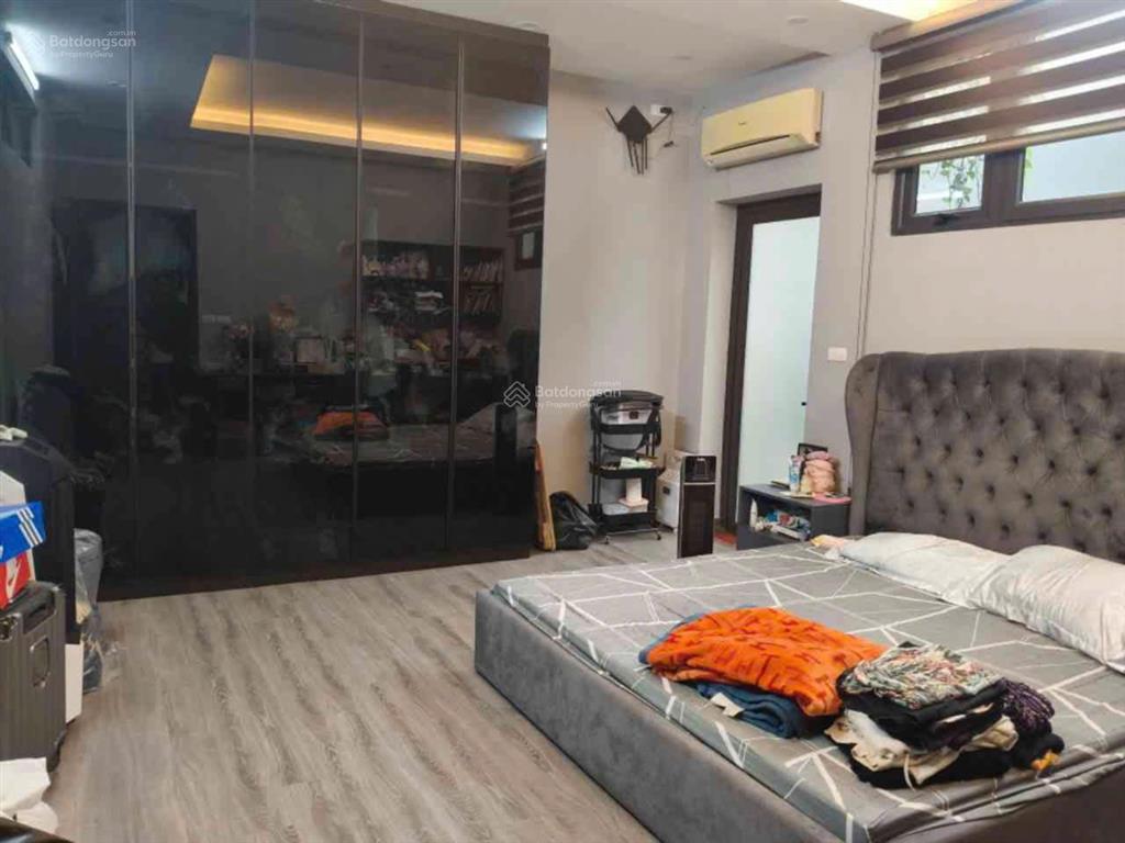 Bán nhà đại linh  trung văn, 43m2, 5t, giá 7.65 tỷ, nhà dân xây, ngõ nông, gần ô tô, full nội thất