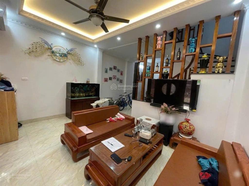 Duy nhất! chỉ 6.4 tỷ có ngay nhà đẹp ngọc trục, 34m2, 5 tầng, lô góc, vào ở ngay, ngõ nông, gần ôtô