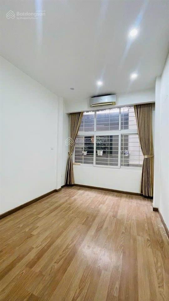 Hiếm, bán nhà đại mỗ, 56m2, 5 tầng, giá 8.7 tỷ, nhà dân xây, 2 mặt ngõ, gần phố, ô tô 16 chổ đỗ cửa