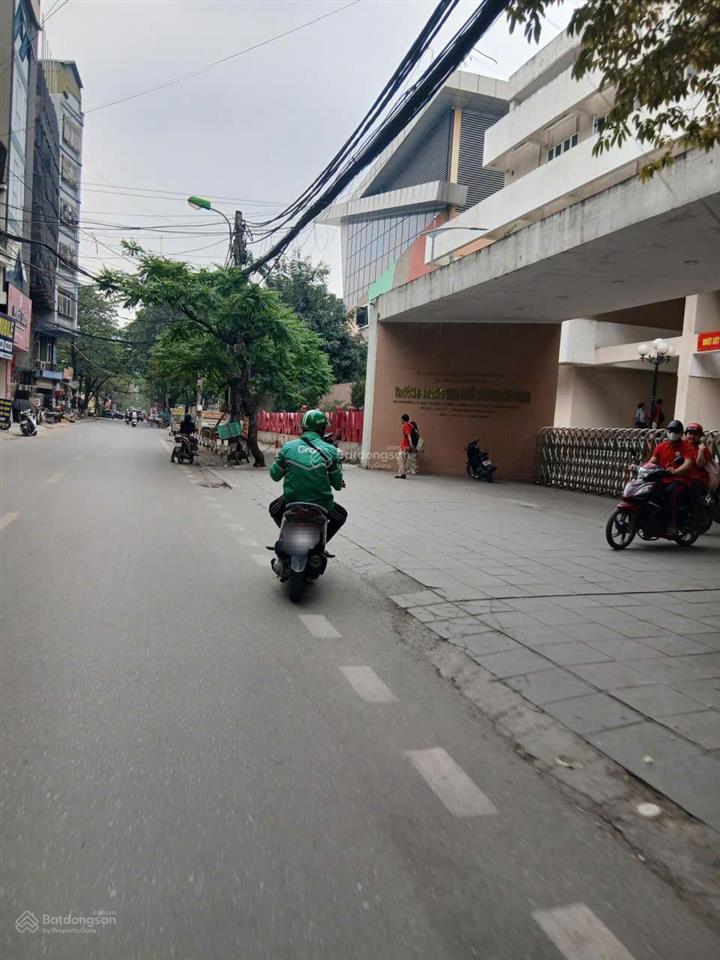 Siêu hiếm, bán nhà mỹ đình, 39m, 5 tầng, thang máy, nhà mới ở ngay, ngõ nông, gần ô tô, giá 8.6 tỷ