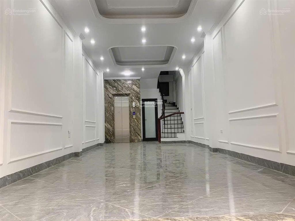 Siêu hiếm, bán nhà mỹ đình, 39m, 5 tầng, thang máy, nhà mới ở ngay, ngõ nông, gần ô tô, giá 8.6 tỷ