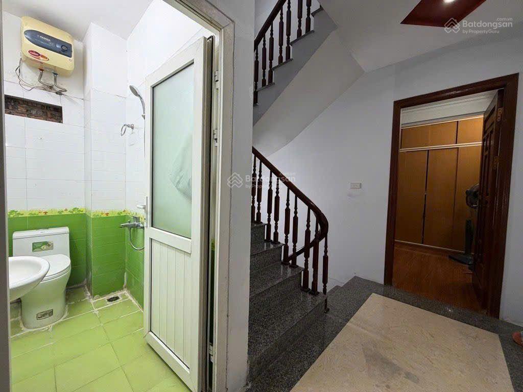 Bán nhà ngọc trục, đại mỗ, 42m2, giá 7.1 tỷ, nhà đẹp dân xây, full nội thất, ngõ nông, ô tô đỗ gần