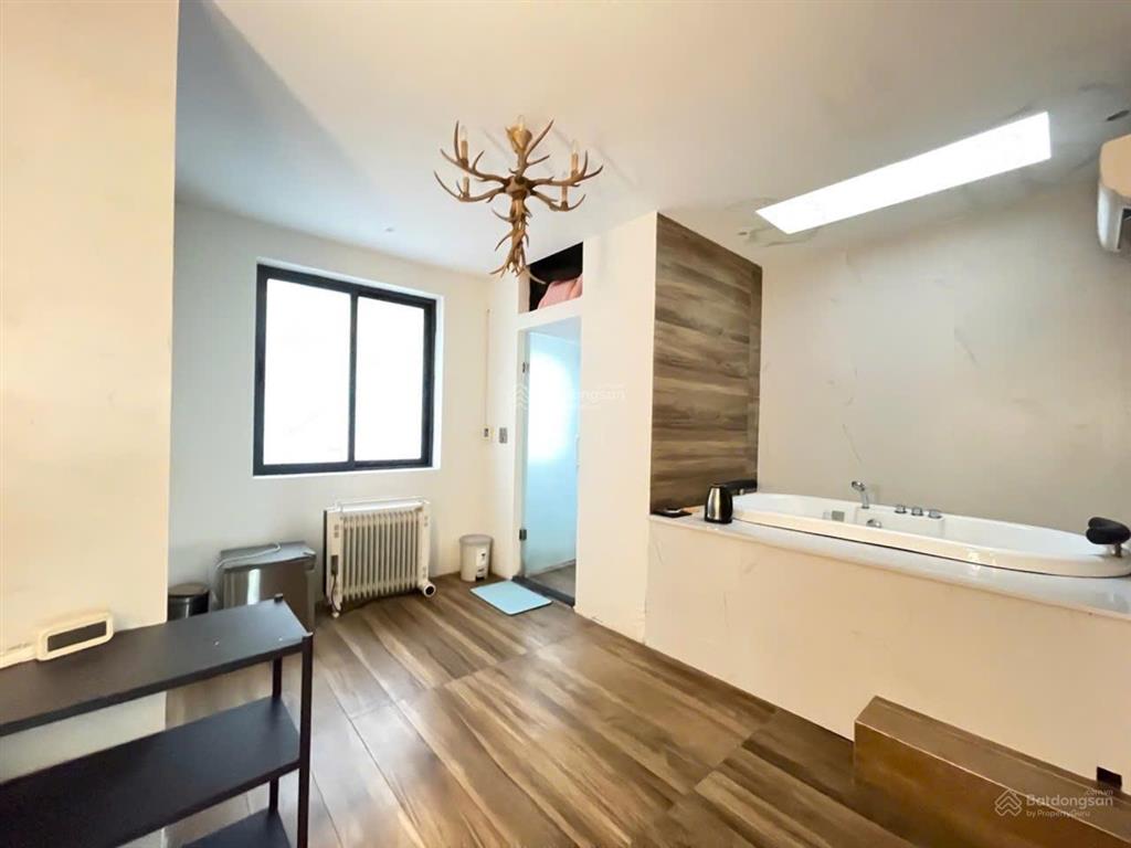 Bán biệt thự liền kề kđt an hưng, 82m2, 5 tầng, trục chính, cách hồ điều hòa 30m, giá 20 tỷ