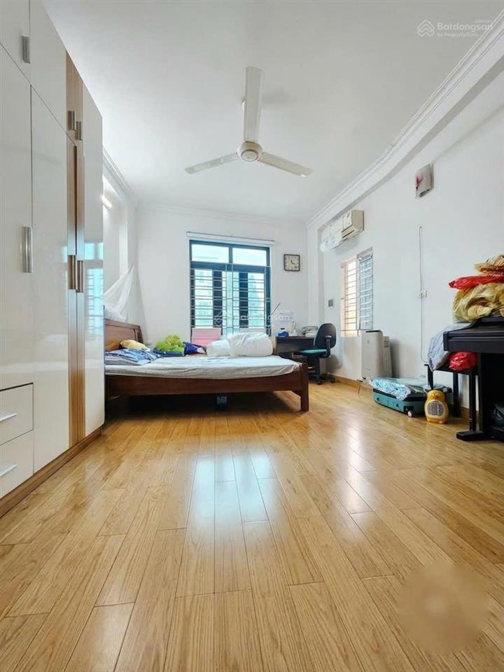 Bán nhà quang tiến, 39m2, 5 tầng, nhà phân lô, ô tô tránh, view hồ, nhà xây tâm huyết, giá 9.5 tỷ