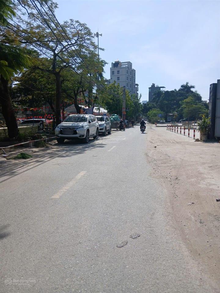 Bán nhà quang tiến, 39m2, 5 tầng, nhà phân lô, ô tô tránh, view hồ, nhà xây tâm huyết, giá 9.5 tỷ