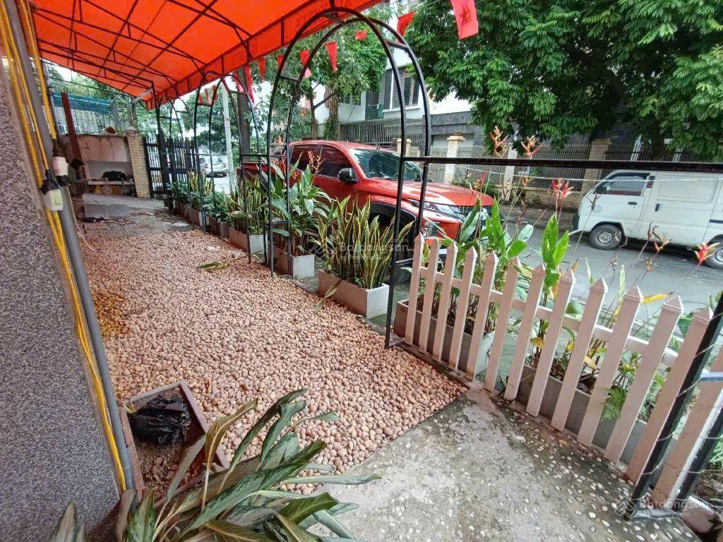 Bán lk kđt văn khê 108m2, 5 tầng, lô góc 2 mặt tiền rộng, vỉa hè, ô tô tải tránh, giá 38,5 tỷ