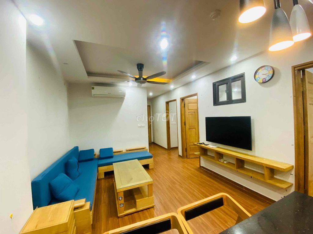 Cho thuê căn hộ 3 ngủ- 2 vs, diện tích 90m2, full đồ.  Tại: Hàm Nghi