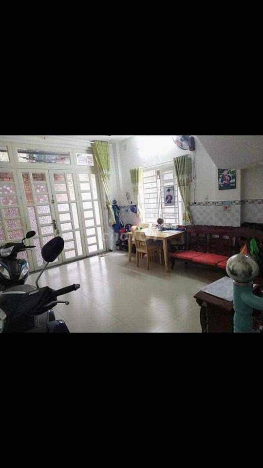 NHÀ CHO THUÊ  Hẻm 3 gác đường Tân Hương  DT 4,3m x 13m đúc 1lầu 2pn 2w