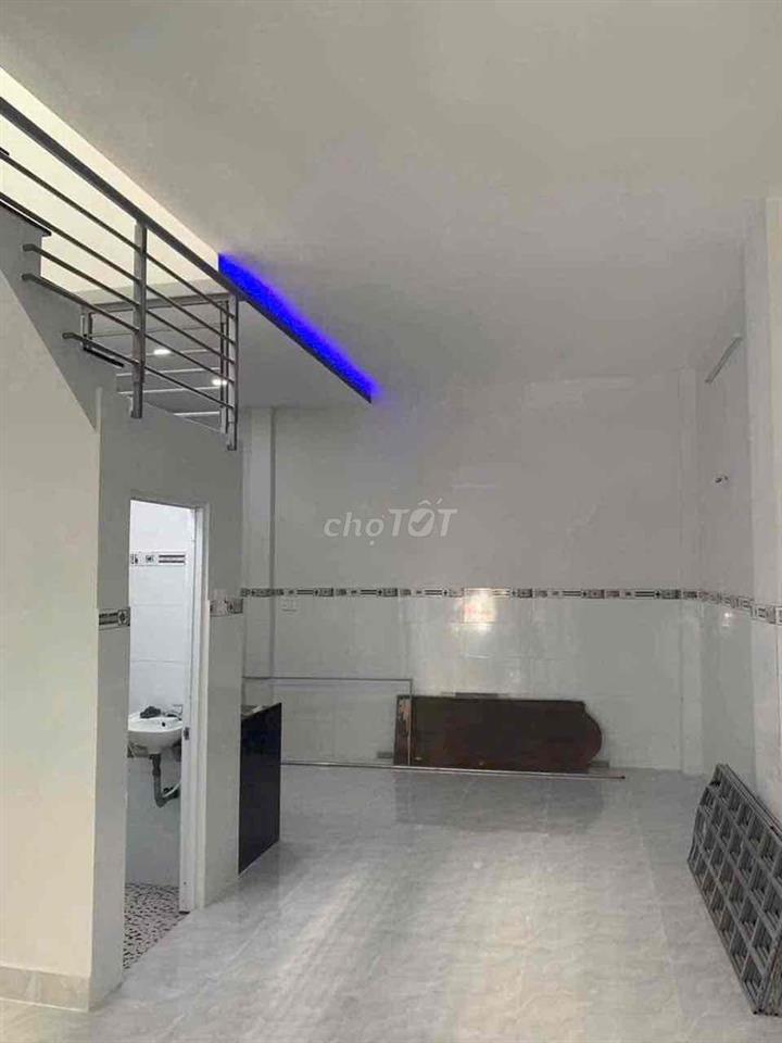 ✍️✍️CHO THUÊ NHÀ  Hẻm 8m thông đường bình long ,Tân Phú   ♦️DT: 5m❌20m.
