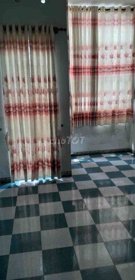 NHÀ CHO THUÊ  Hẻm lạc long quân (p5 cũ) phường hòa bình gần chơ hoa đầ