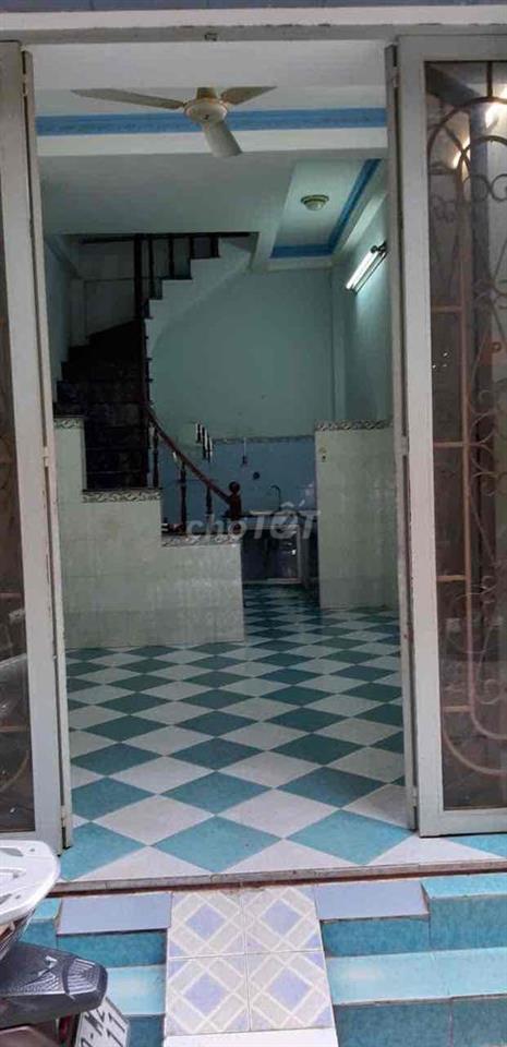 NHÀ CHO THUÊ  Hẻm lạc long quân (p5 cũ) phường hòa bình gần chơ hoa đầ